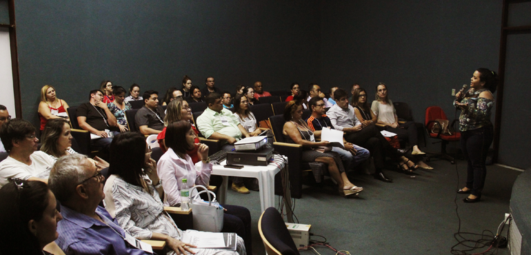 55 pessoas participam no Fórum Clóvis Beviláqua de curso preparatório para adoção