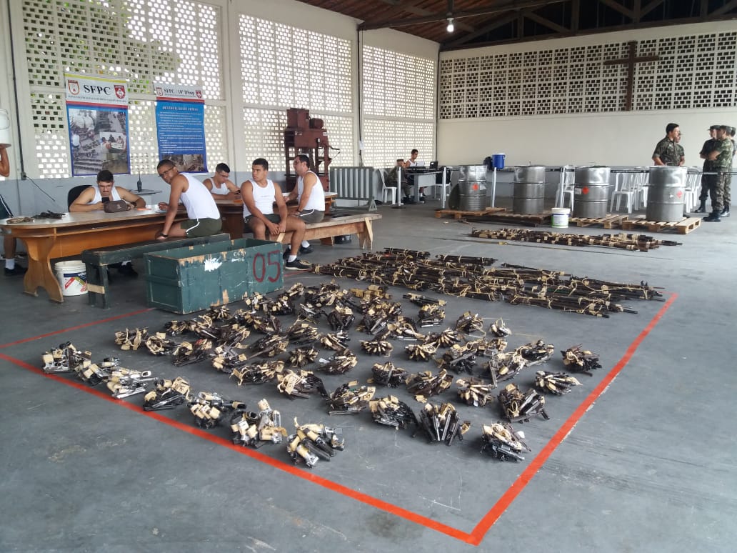 Assistência Militar entrega mais 844 armas ao Exército Brasileiro para destruição