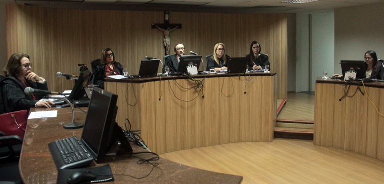 Justiça mantém taxa de licença para funcionamento de estabelecimentos em Fortaleza