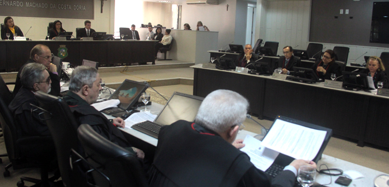 Órgão Especial promove quatro juízes de comarcas do Interior