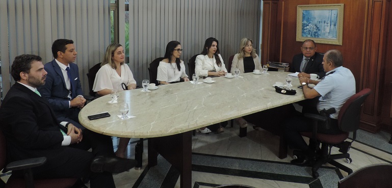 Magistrados discutem aprimoramento da prestação jurisdicional das audiências de custódia em Maracanaú