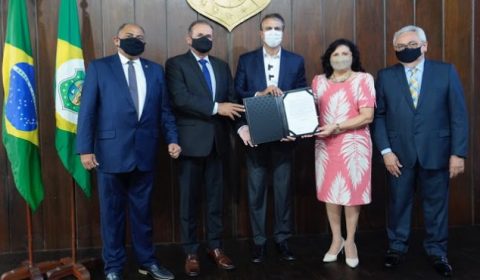 Sancionada lei que conclui etapa do projeto de modernização do Judiciário cearense