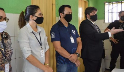 Projeto em parceria com Centro Universitário alfabetiza detentos em Icó