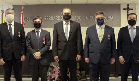 Medalha Clóvis Beviláqua é entregue em reconhecimento à atuação de quatro personalidades