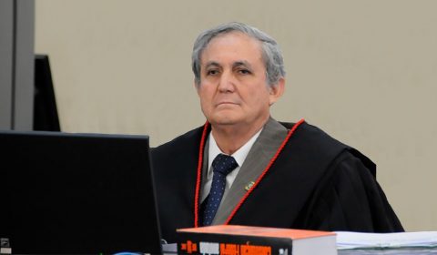 Desembargador Gomes de Moura se aposenta após 42 anos de serviços dedicados à magistratura