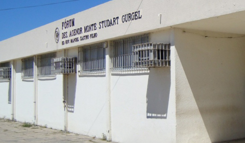 Salão do Júri da Comarca de Morada Nova recebe nome da juíza Ângela Maria Sobreira Dantas Tavares