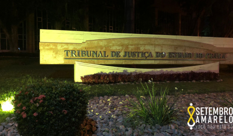 Fachadas do TJCE e FCB ganham iluminação especial para destacar campanha Setembro Amarelo