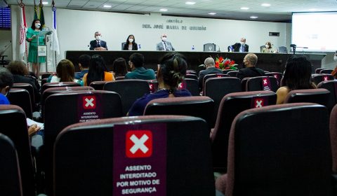 Seminário sobre Judicialização da Saúde é encerrado com lançamento de Manual e homenagens na Esmec