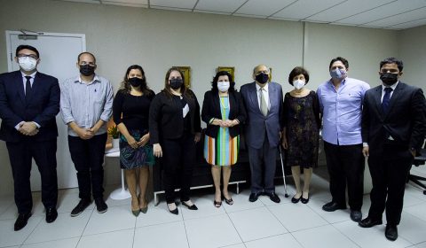 Diretores da Arpen e Sindicato dos Oficiais de Justiça se reúnem com a presidente do TJCE