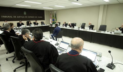TJCE contrata intérpretes de Libras para garantir acessibilidade da informação a pessoas com deficiência auditiva