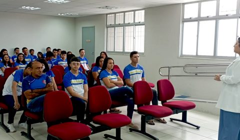 Fórum da Comarca de Morada Nova recebe visita de alunos da rede pública estadual de ensino