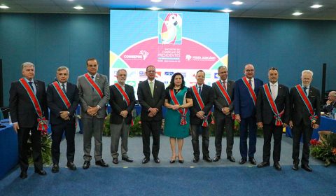 Chefe do Judiciário cearense é homenageada durante encontro do Conselho de Presidentes dos Tribunais de Justiça