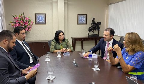 Conselheiro do CNJ destaca importância do programa “Proteção na Medida” durante encontro com gestores do TJCE
