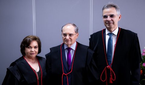 Pleno do TJCE empossa novos dirigentes do Judiciário estadual para biênio 2023-2025