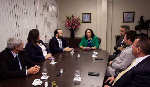 TJCE e Procon Fortaleza celebram parceria para facilitar cumprimento de acordos