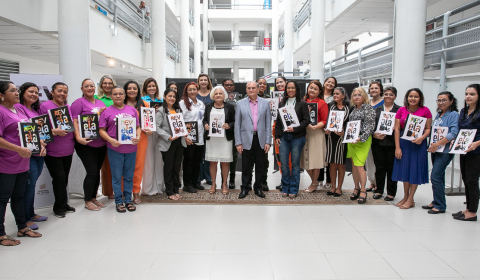 No último dia do Mês da Mulher, exposição “Reveladas” é encerrada em solenidade repleta de homenagens