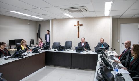 Município de Fortaleza deve criar comissão para avaliar pessoas com cardiopatia grave visando concessão do acesso gratuito ao transporte público