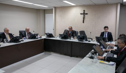 Tragédia de Milagres: Justiça condena Estado a pagar R$ 300 mil à família de pai e filho mortos por policiais durante troca de tiros