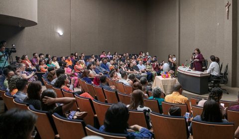 Judiciário cearense realiza entrega de 39 Mandados de Adoção para famílias no Fórum Clóvis Beviláqua