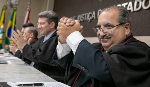 Simplicidade marca posse do juiz Djalma Teixeira como novo desembargador do Tribunal de Justiça do Ceará