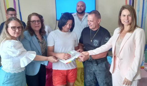 Justiça estadual participa da entrega de medicamentos para hormonioterapia à população LGBTI em unidade prisional