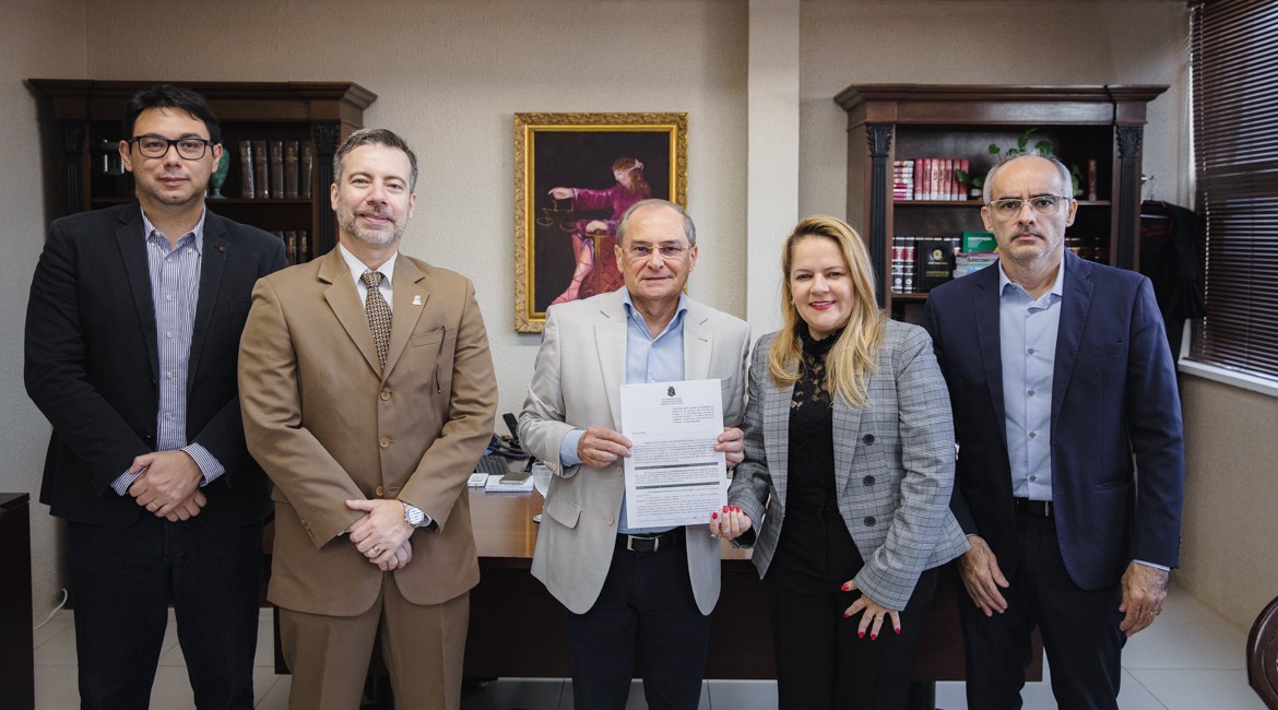 Tribunal de Justiça do Ceará e UVA firmam parceria para instalação do 2º Juizado Especial Cível e Criminal em Sobral