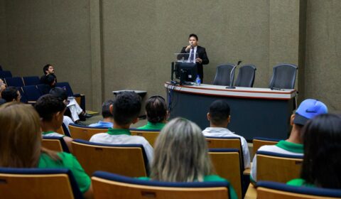 “Justiça de Olhos Abertos”: palestras promovidas pelo TJCE incentivam estudantes cegos a seguirem carreira no Direito