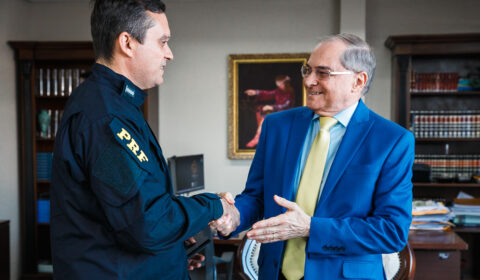 Representantes da Polícia Rodoviária Federal visitam Presidência do TJCE