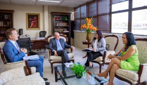 Presidência do TJCE acerta detalhes para programa de inserção de mulheres vítimas de violência doméstica no mercado de trabalho