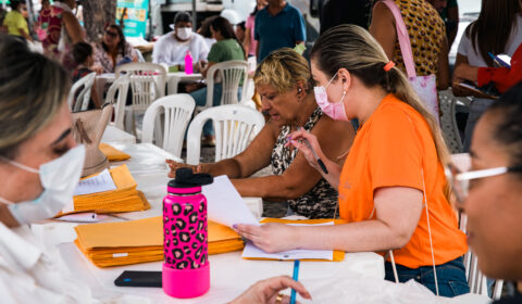 Comitê Multissetorial do TJCE vai à Praça do Ferreira para atender pessoas em situação de vulnerabilidade social