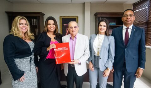 Justiça estadual e Instituto Brasileiro de Direito de Família fortalecem parceria durante encontro no Fórum Clóvis Beviláqua