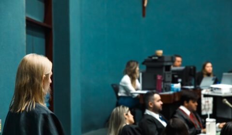 Seis meses após o crime, Justiça condena a 29 anos de prisão acusado de atear fogo e matar ex-companheira