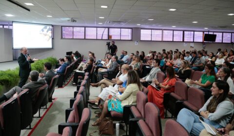 Semana 150 Anos TJCE inicia com palestras sobre gentileza e colaboração no ambiente de trabalho