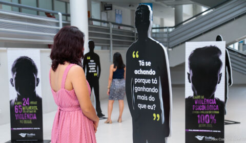 Fórum Clóvis Beviláqua recebe exposição para conscientizar sobre a violência contra a mulher 