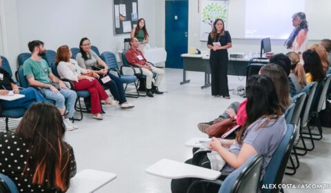 Judiciário oferece capacitação para profissionais atuarem na Oficina de Pais e Filhos