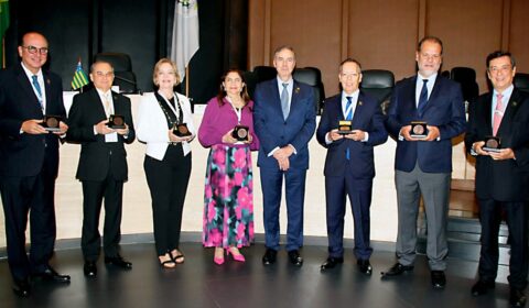 TJCE e outros seis tribunais são homenageados pelos 150 anos durante encontro de presidentes 
