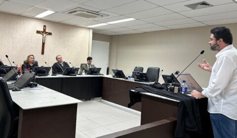 Durante audiência de conciliação, Estado formaliza proposta que prevê fim de greve dos professores da Urca