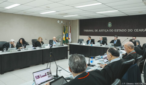 Órgão Especial do TJCE promove e remove juízes para comarcas do Interior e unidade da Capital