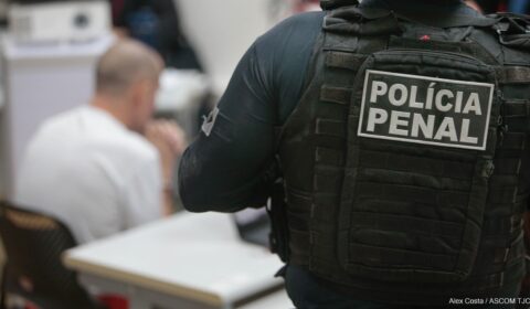 Pedreiro acusado de matar namorada com golpes de faca em Fortaleza é condenado a 18 anos de prisão