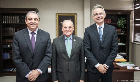 Gestores do TJCE recebem procurador de Justiça escolhido para ocupar vaga de desembargador pelo Quinto Constitucional