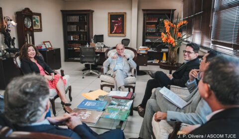 Melhorias para o 1º Grau são debatidas em reunião no TJCE