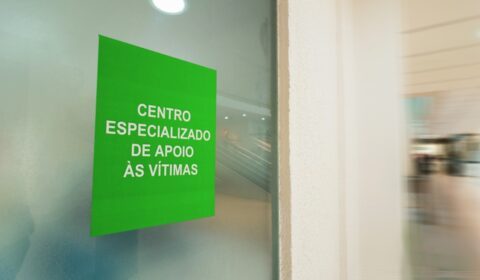 Canais especializados para acolhimento de vítimas de crimes e atos infracionais estão em funcionamento em Russas e Senador Pompeu
