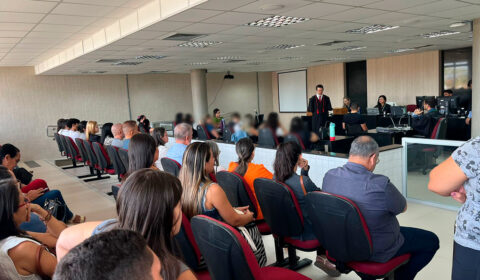 Em menos de cinco meses, pintor acusado de matar mulher e tentar contra a vida da filha dela é condenado a mais de 47 anos de prisão