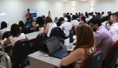 TJCE capacita profissionais para melhores práticas em contratações públicas