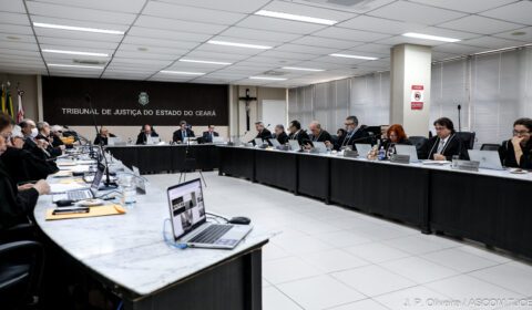 Dirigentes eleitos do TJCE recebem relatórios de transição da atual Gestão