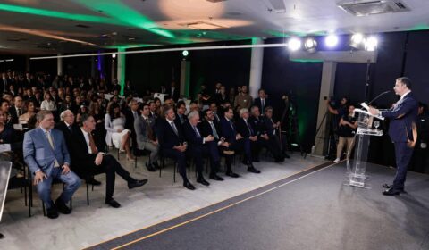 Medalha Justiça e Cidadania é concedida ao presidente do TJCE