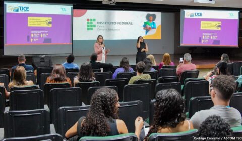 Judiciário cearense promove palestra sobre tipos de violência contra mulher para alunos do IFCE 