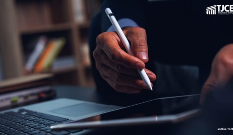 Menos de três meses após crimes, homem é condenado a mais de 15 anos de prisão por estupro de vulnerável e produção de vídeos ilícitos