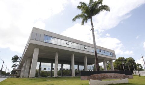 Tribunal de Justiça do Ceará lança edital de concurso com 44 vagas para cartórios