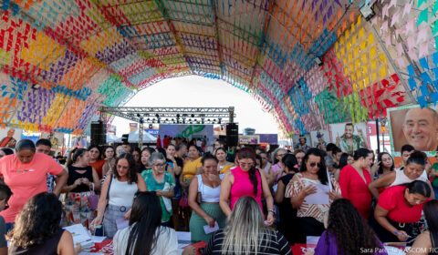 População de Maracanaú festeja o recebimento de 211 títulos de propriedade rural entregues pelo programa Solo Seguro – Favela 2025